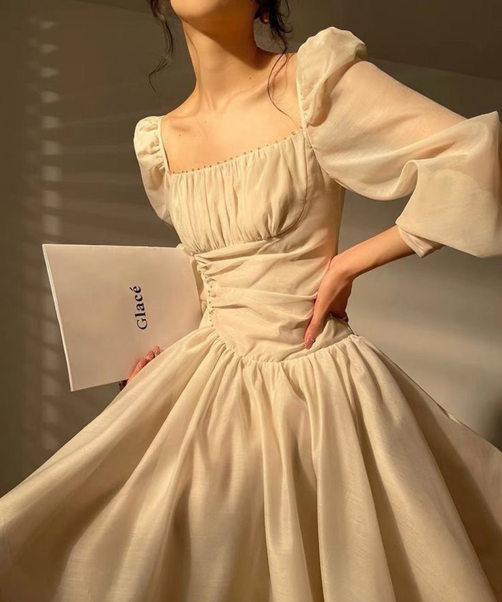 JULIE Tay Phồng, Dáng Xòe